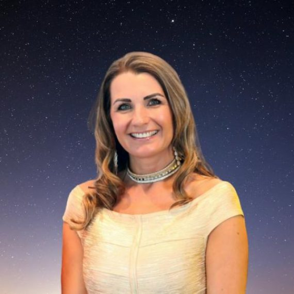 Vikki Thomas MRICS Chartered Surveyor and business leader with real estate, coaching and global speaking expertise Testimonials from Construction and Virtual Assistant Clients